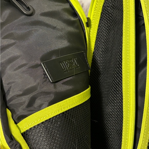 Diesel yellow green 1DR-pod pouch. - Picture 5 of 5
